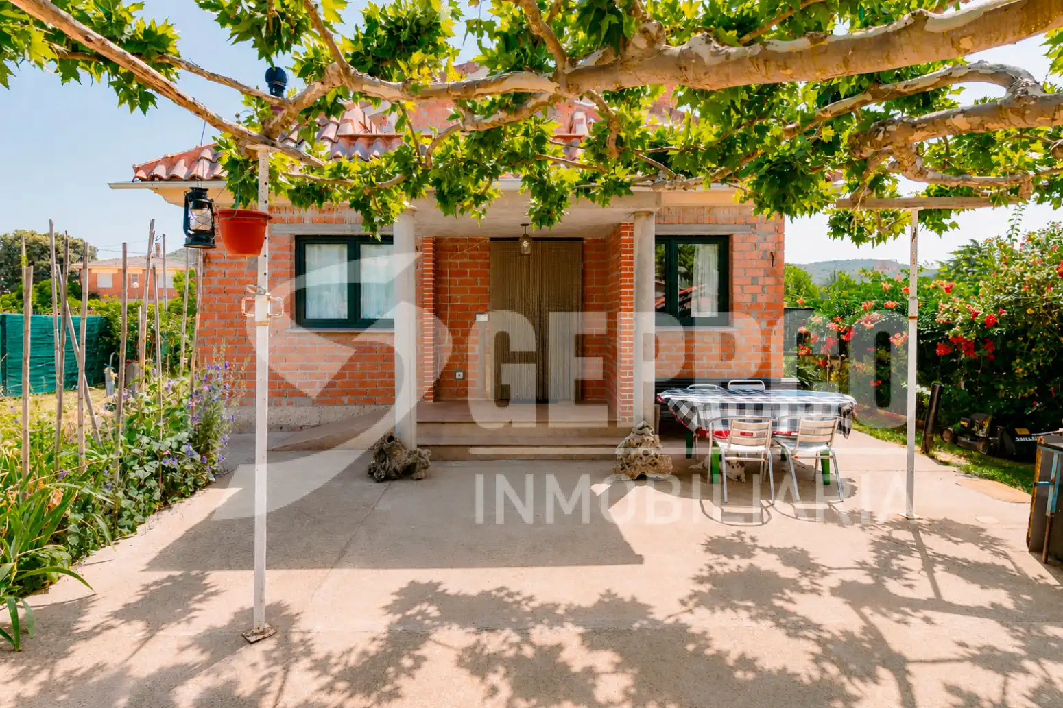 Garden of Houses for sale in Robledillo de Mohernando  with Private garden and Terrace
