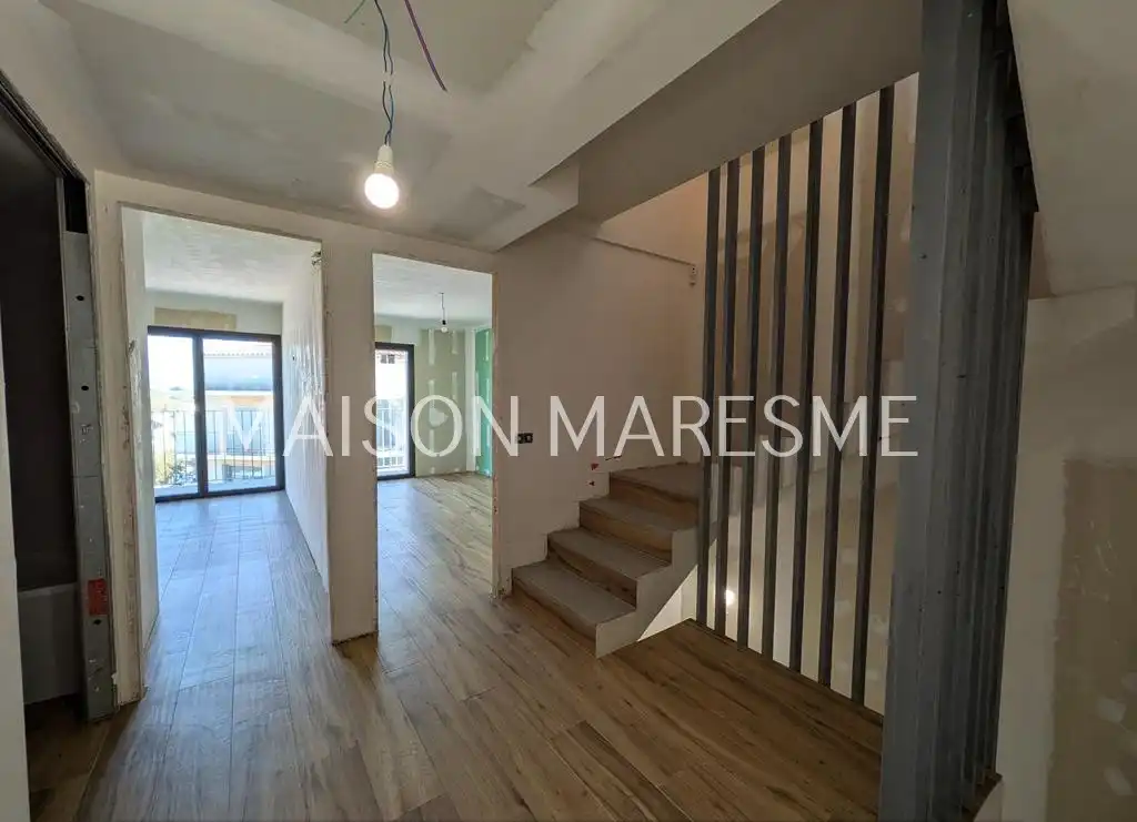 Casa a schiera con terrazza in affitto a Canet de Mar, imagen 4