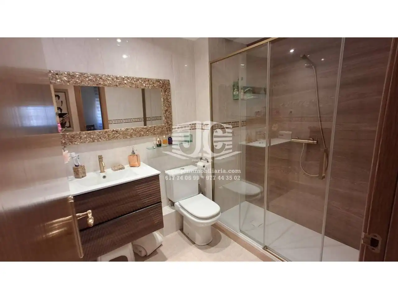 Baño de Ático de alquiler en Tortosa con Aire acondicionado, Terraza y Amueblado