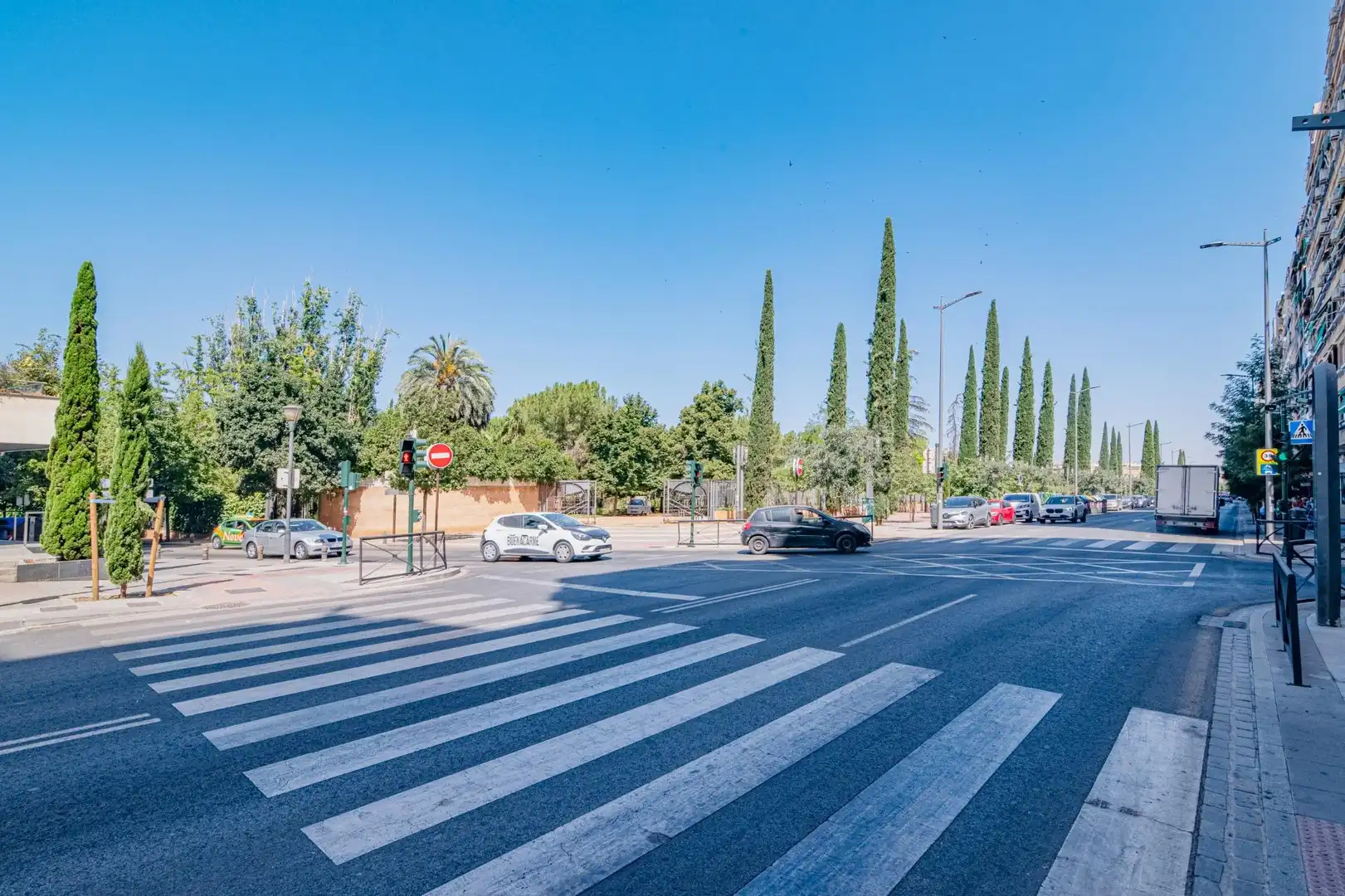 Vista exterior de Piso en venta en Granada con Calefacción y Amueblado