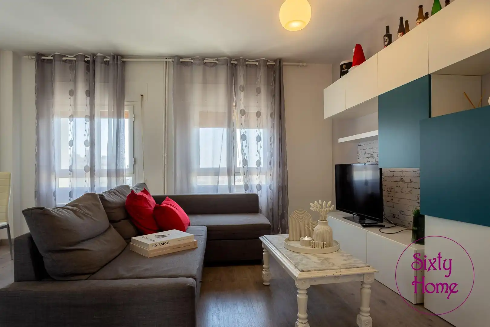 Sala d'estar de Pis en venda en Huesca amb Calefacció, Terrassa i Moblat