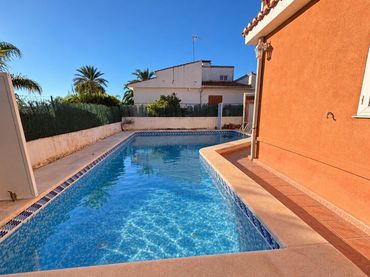 Chalet con balcón en venta en VALENCIA-CARAMBOLO