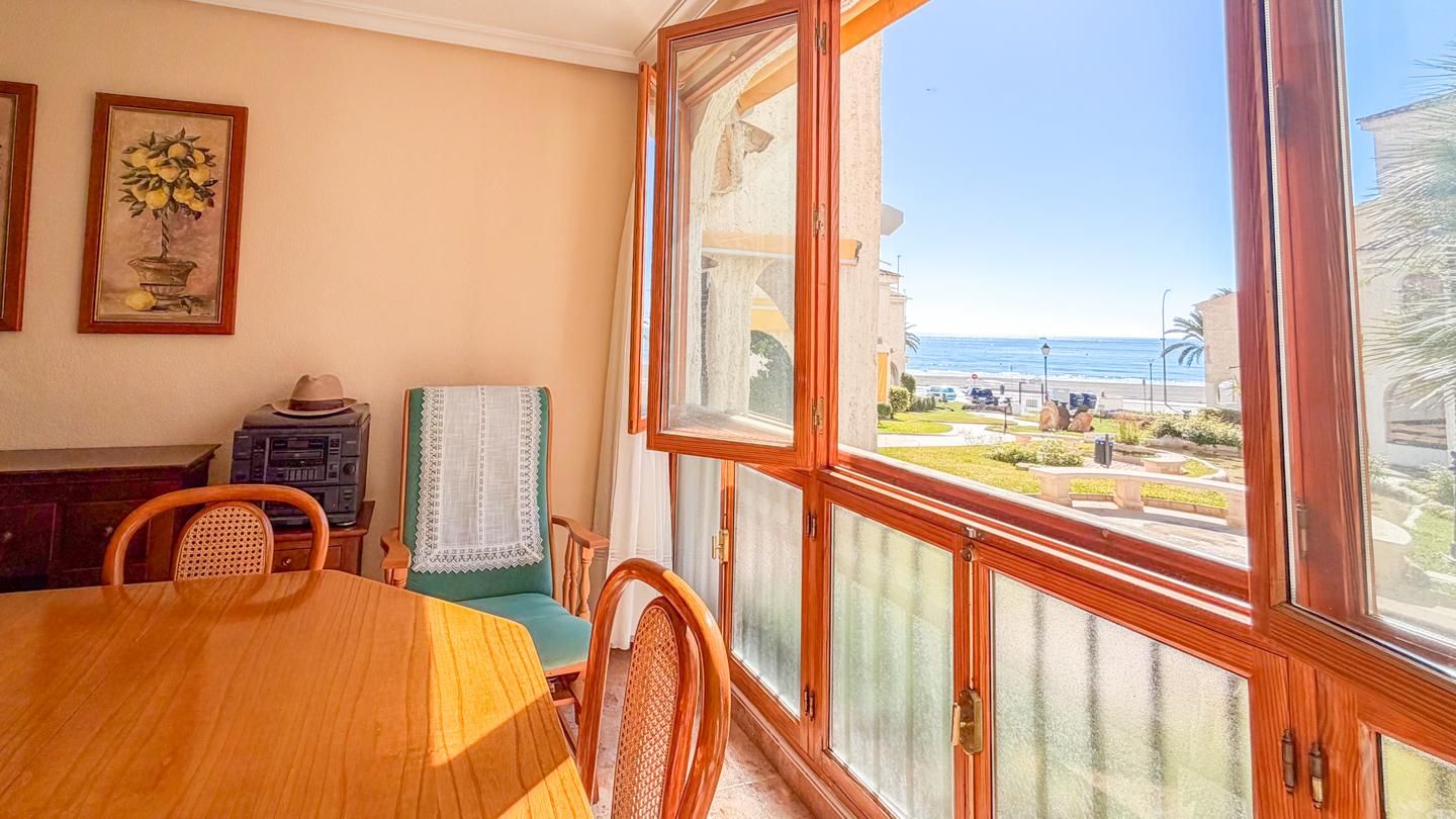 Habitación de Casa o chalet en venta en Santa Pola con Aire acondicionado, Calefacción y Jardín privado