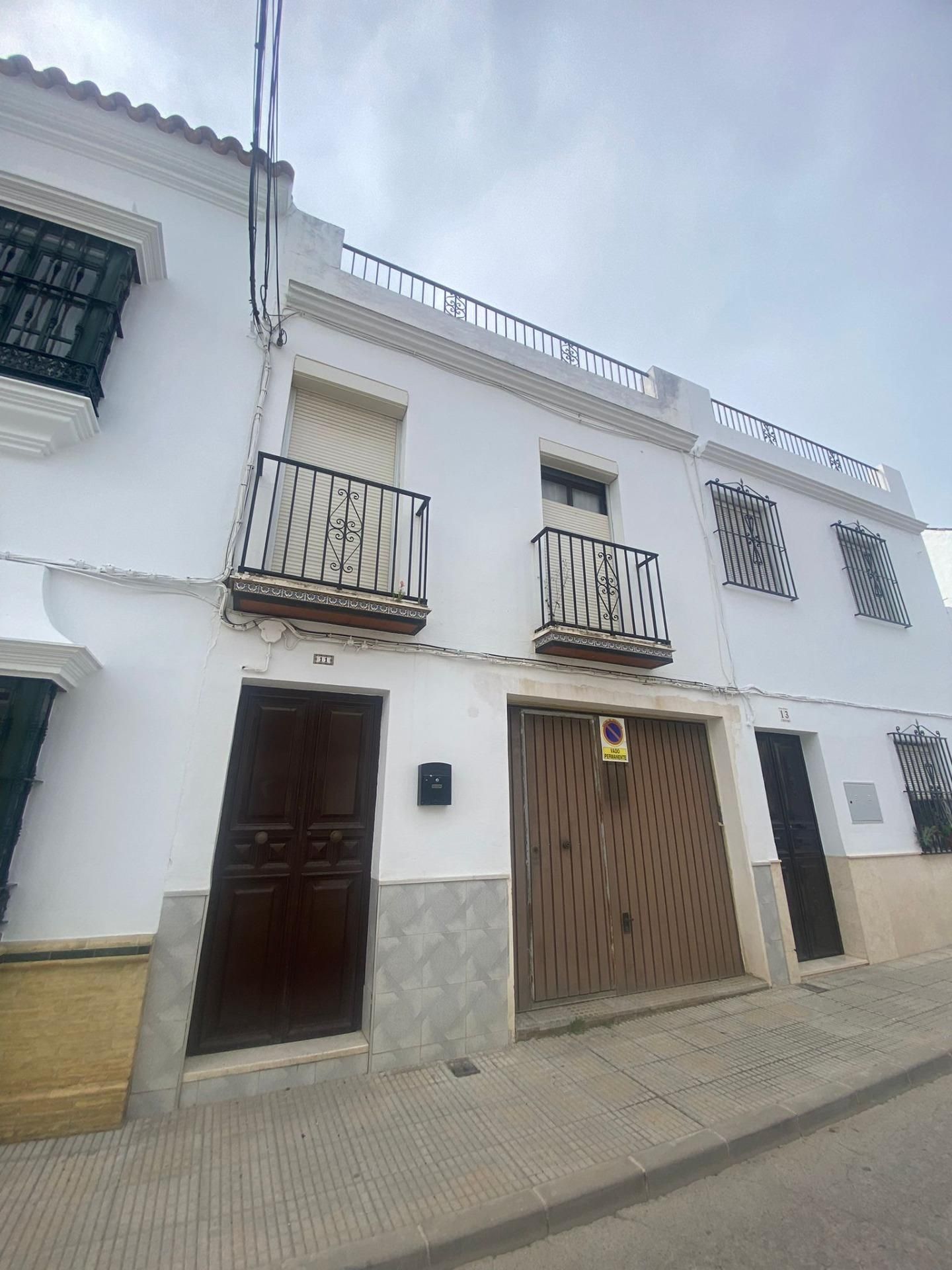 Vista exterior de Casa o xalet en venda en La Puebla de Cazalla