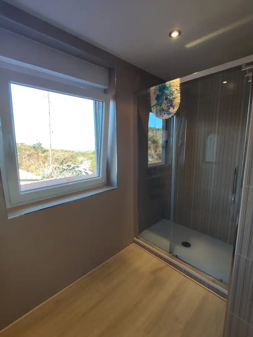 Baño de Casa o chalet de alquiler en Miengo con Calefacción, Jardín privado y Amueblado