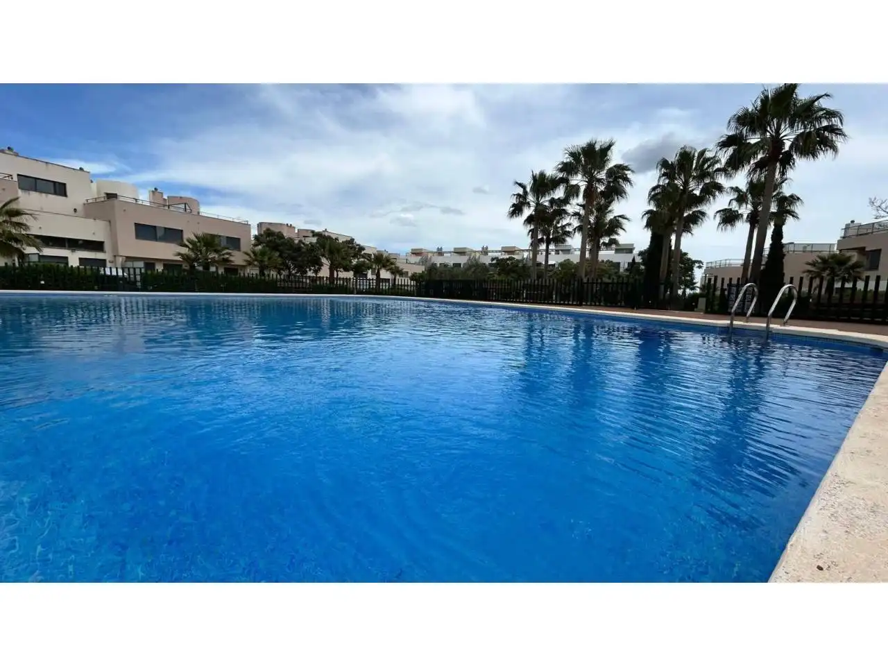 Piscina de Casa adosada en venta en San Jorge / Sant Jordi con Aire acondicionado, Calefacción y Terraza