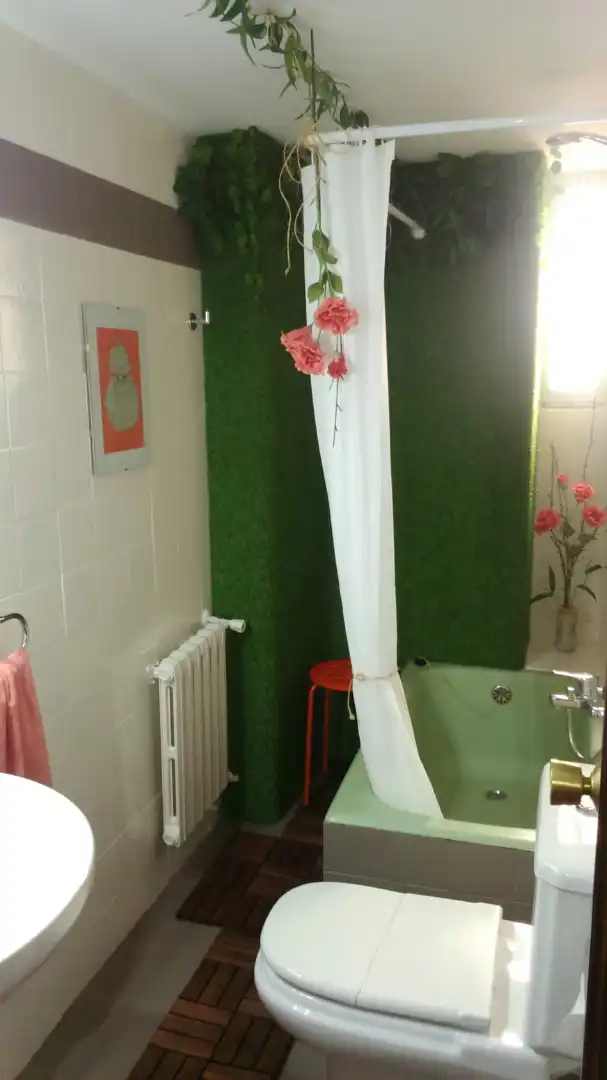Baño de Apartamento de alquiler en Zaragoza con Calefacción, Parquet y Amueblado