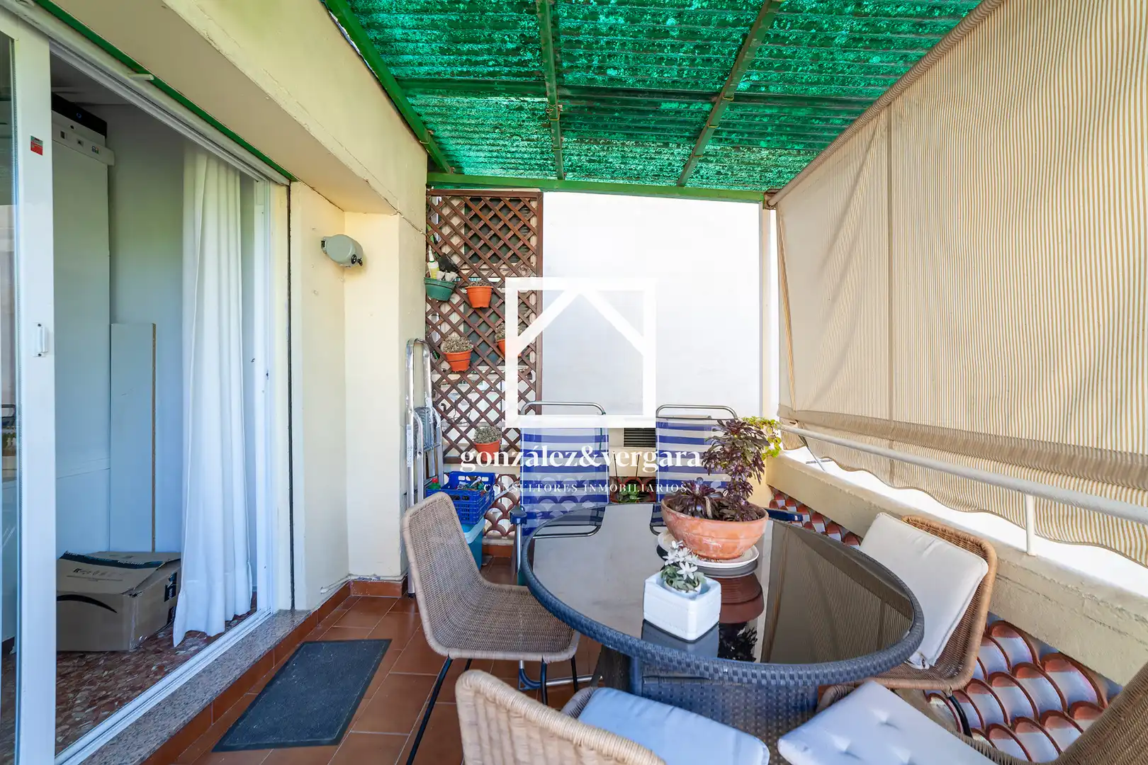 Terrasse von Wohnung zum Verkauf in Burjassot mit Klimaanlage, Heizung und Terrasse