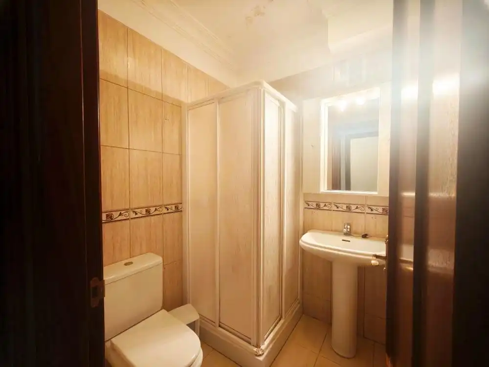 Bany de Apartament en venda en Arona amb Balcó