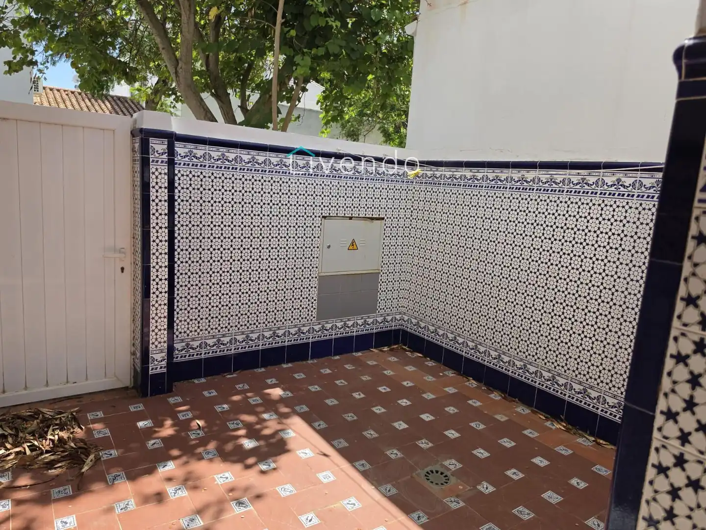 Terrassa de Casa o xalet en venda en Chiclana de la Frontera amb Jardí privat, Piscina i Piscina comunitària