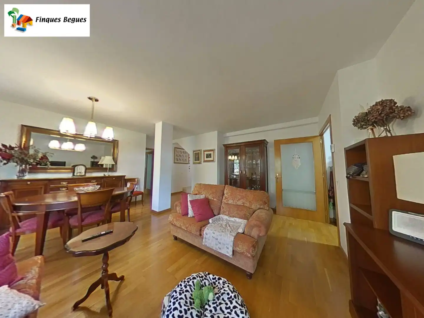 Sala de estar de Dúplex en venta en Begues con Calefacción, Parquet y Terraza