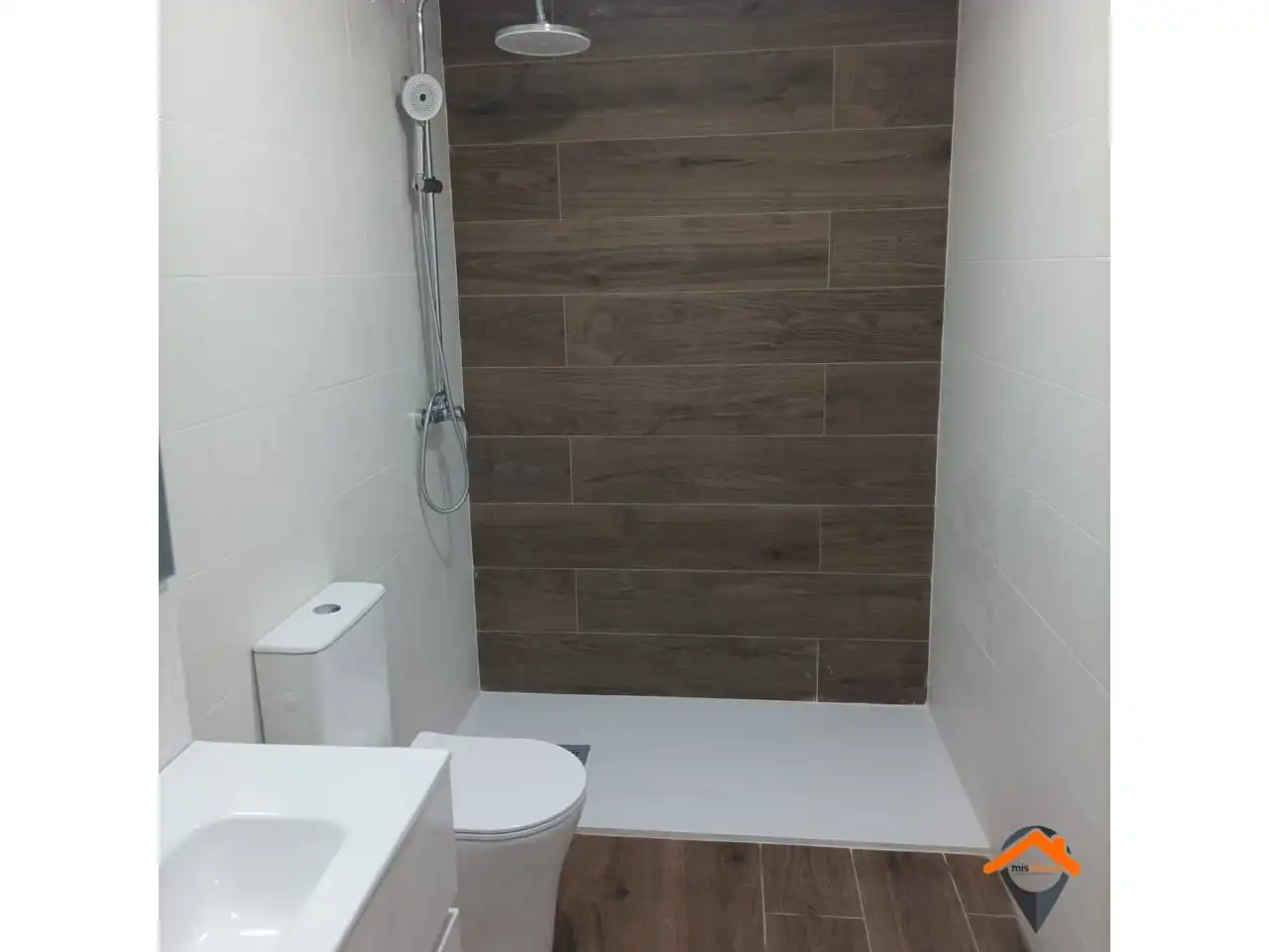 Bany de Pis en venda en Creu de Barberà - Sector Sud