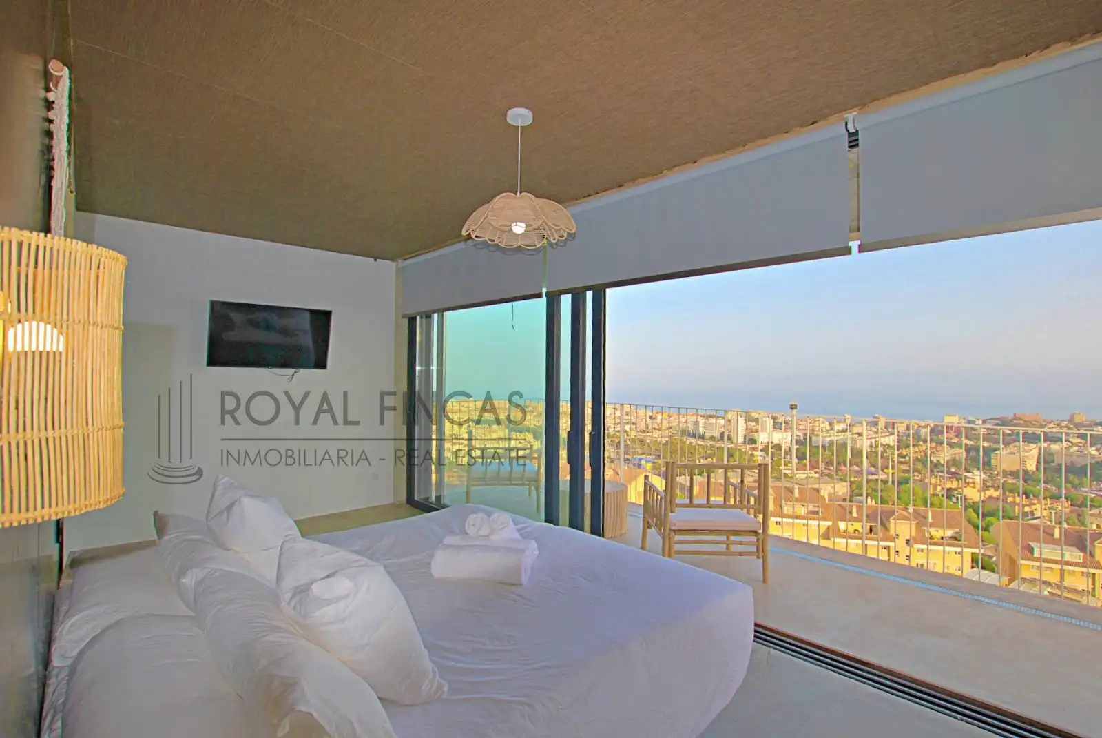Bedroom of Detached homes for sale in Benalmádena  with Air Conditioner, Terrace and Swimming Pool