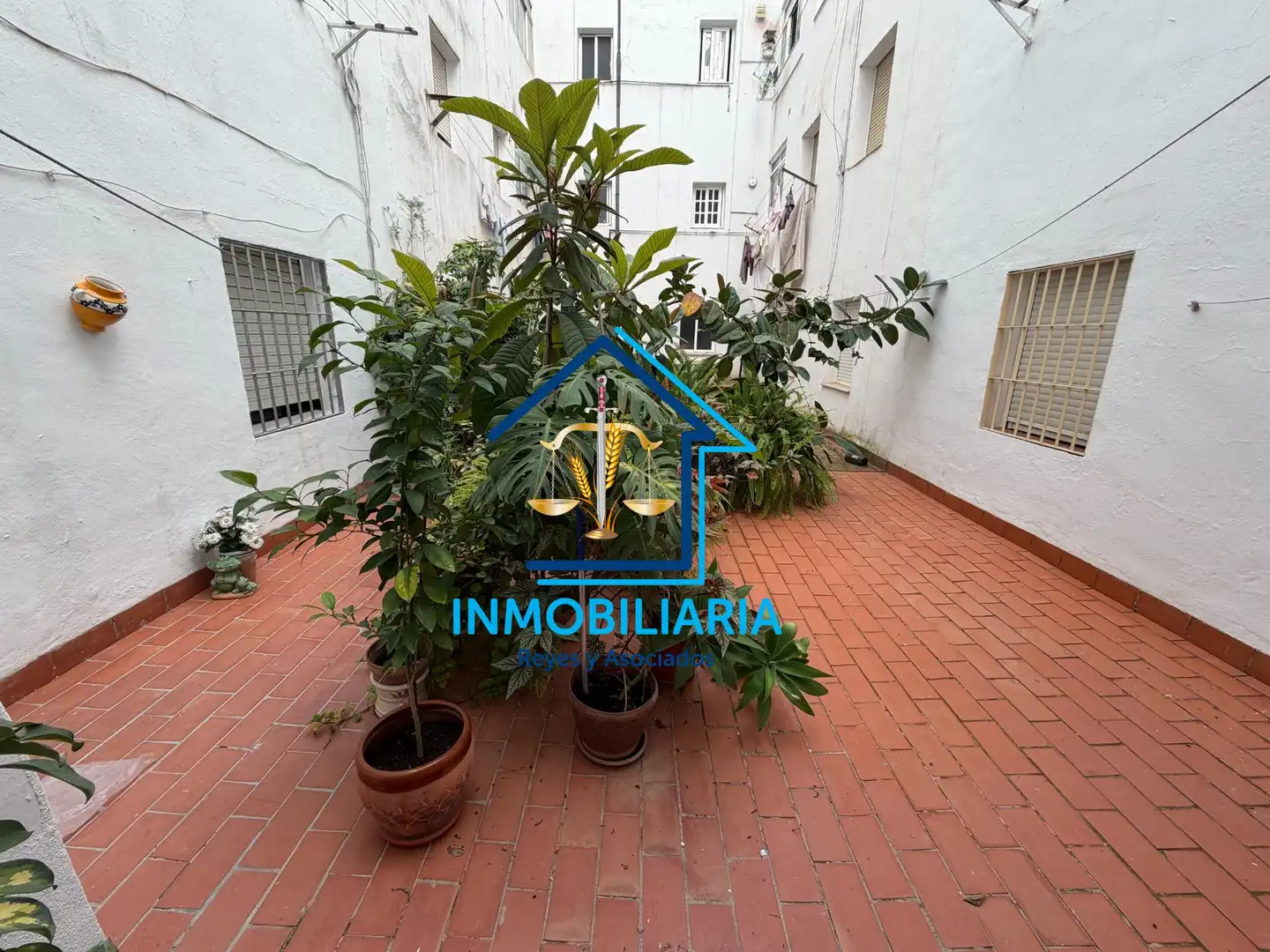 Vista exterior de Pis de lloguer en Córdoba amb Balcó