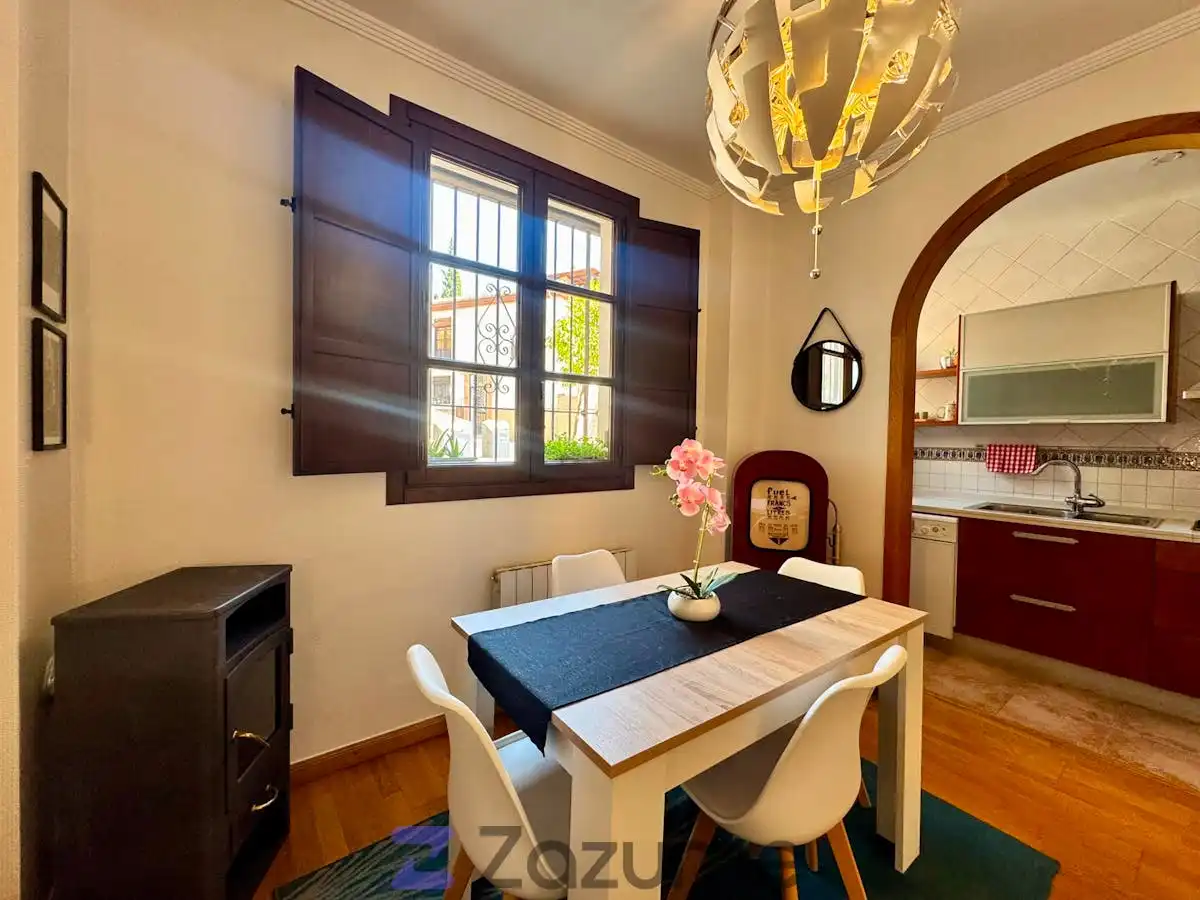 Menjador de Apartament de lloguer en Granada amb Aire condicionat, Calefacció i Parquet