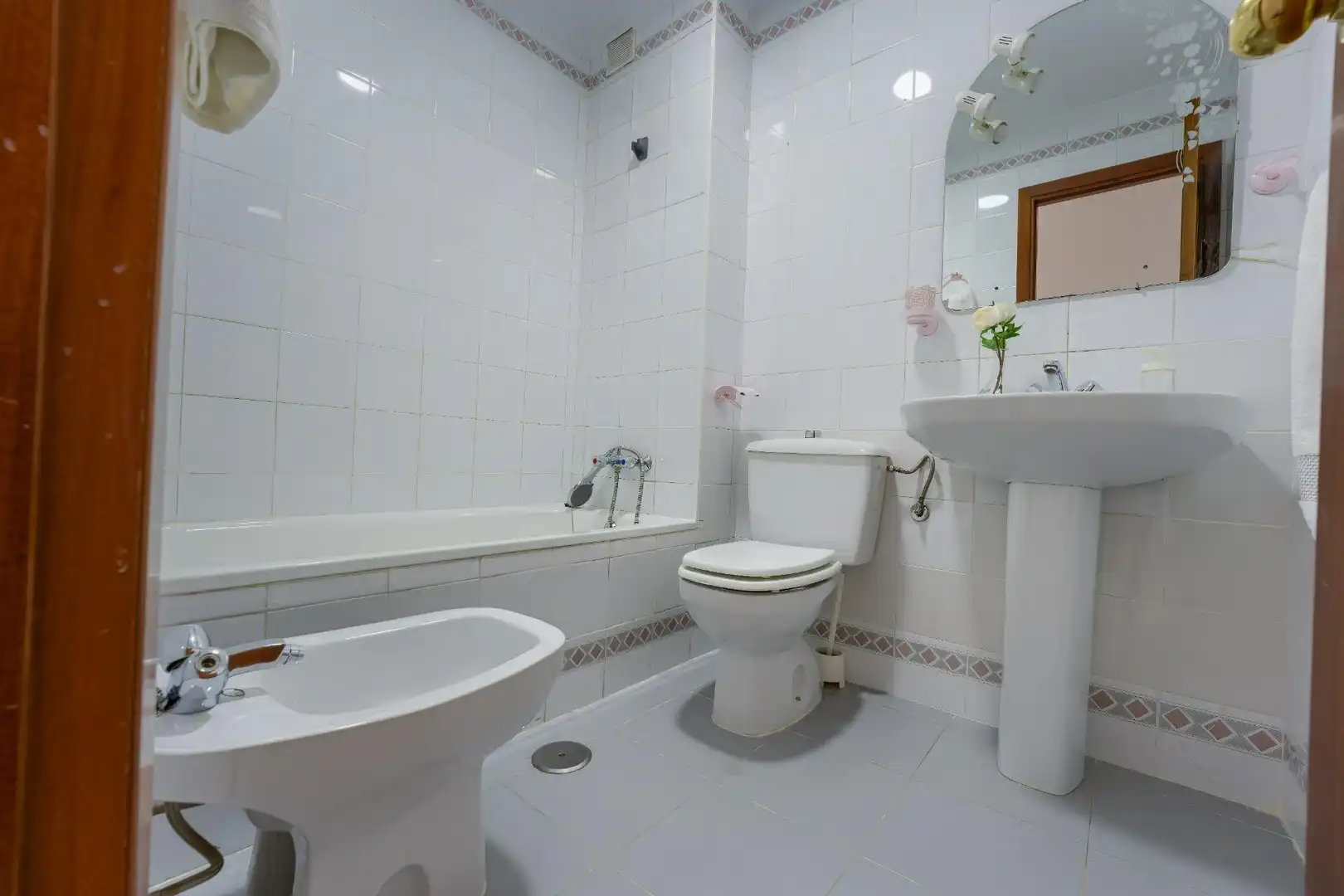 Bany de Pis en venda en Sevilla amb Aire condicionat, Terrassa i Piscina comunitària