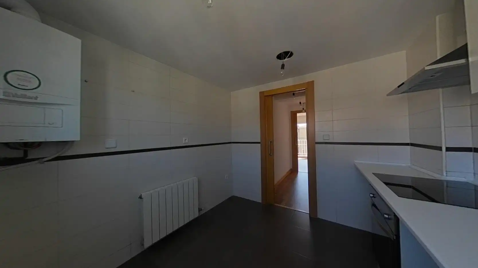 Cocina de Piso en venta en Zaragoza con Calefacción, Parquet y Horno