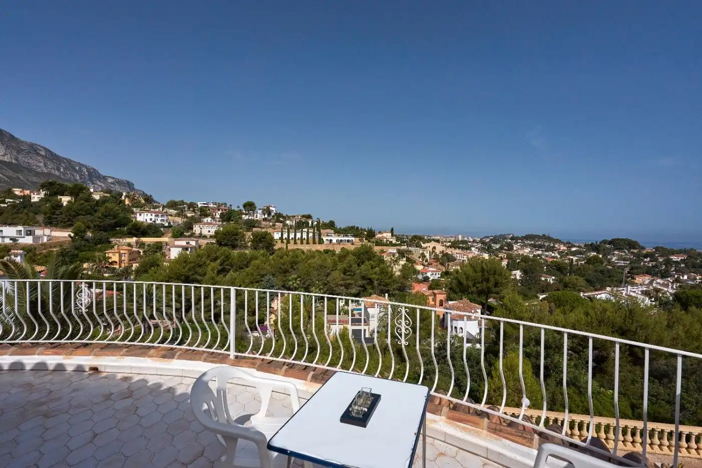 Vista exterior de Casa o chalet de alquiler en Dénia con Aire acondicionado, Jardín privado y Terraza