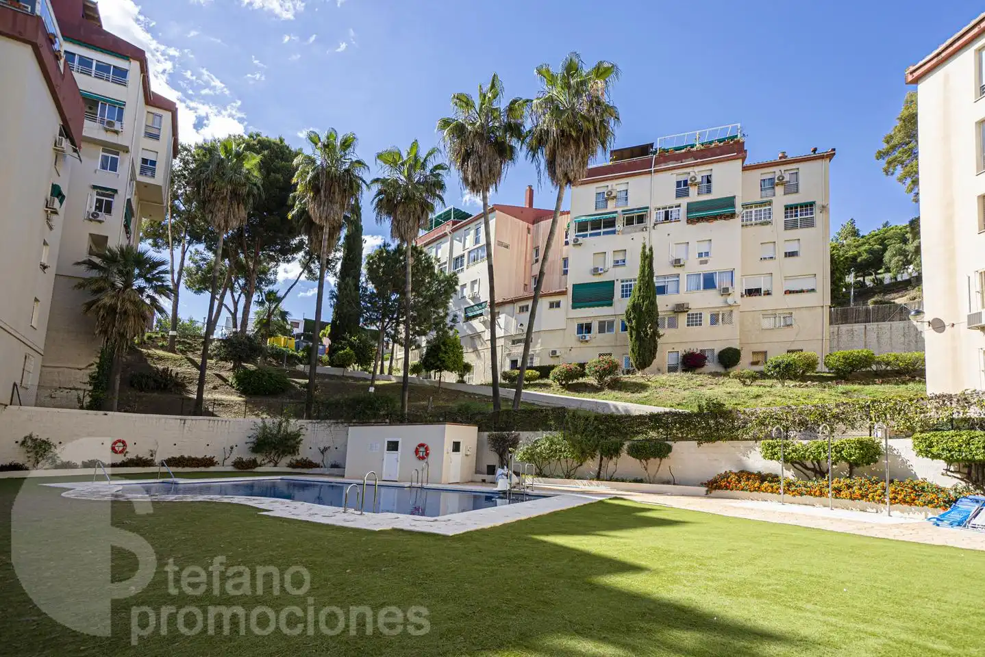 Außenansicht von Dachboden zum Verkauf in Málaga mit Terrasse und Gemeinschaftspool