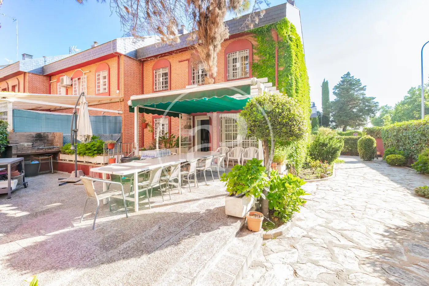 Terraza de Casa adosada en venta en Madrid con Aire acondicionado, Calefacción y Jardín privado