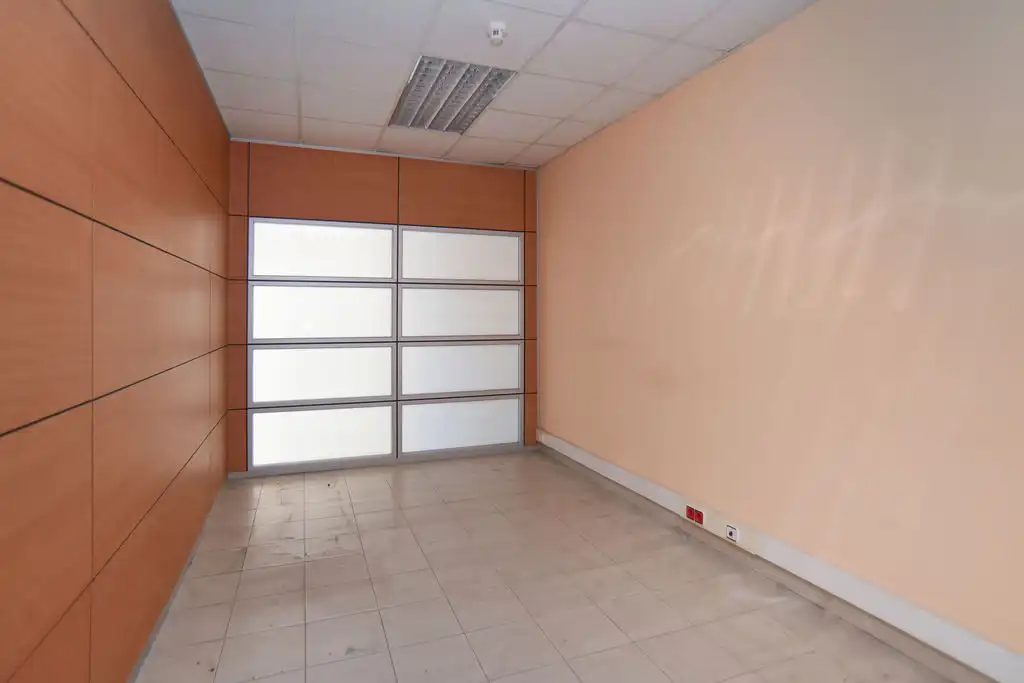 Local comercial en venta en PAU CLARIS, imagen 6