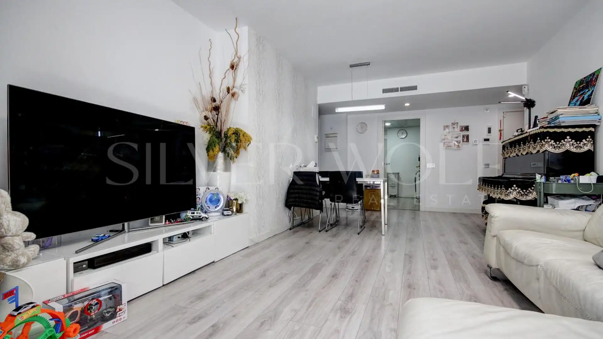 Sala d'estar de Pis en venda en Castelldefels amb Aire condicionat, Calefacció i Parquet