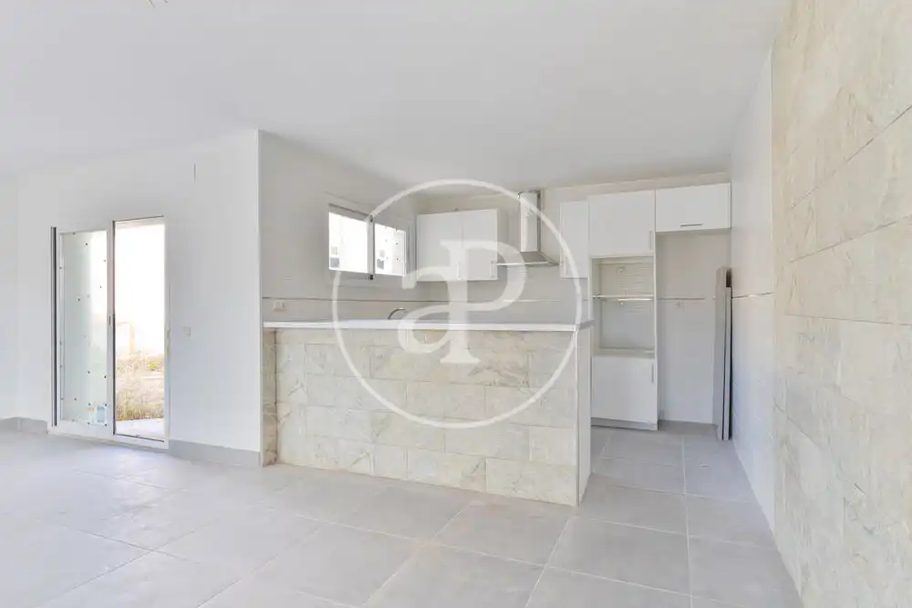 Casa aparellada amb terrassa en venda a Godelleta, imagen 9