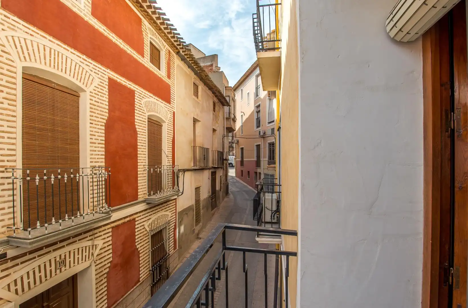 Buildings for sale in Mula