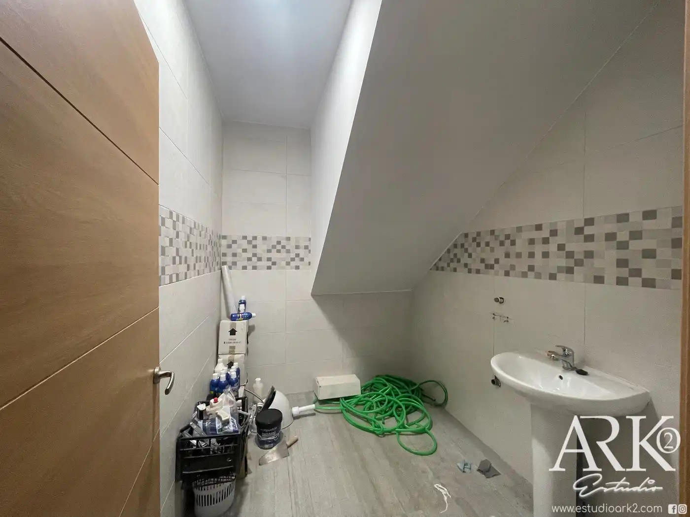 Badezimmer von Fabrikhallen zum Verkauf in Palmera