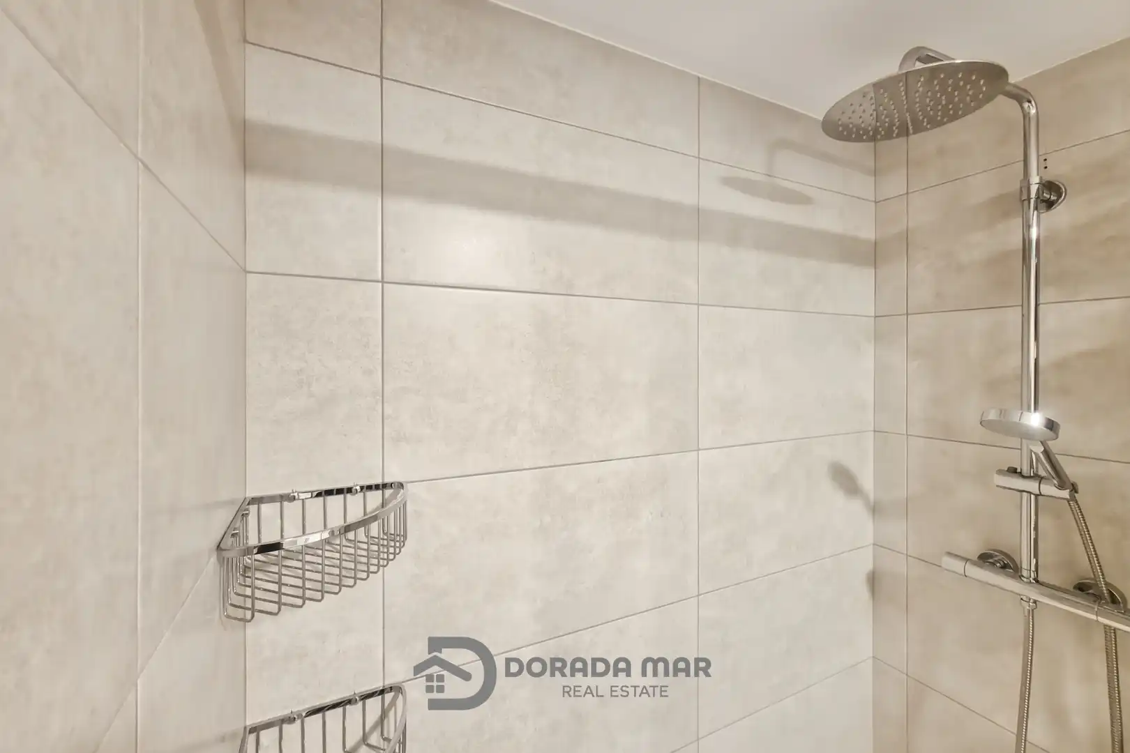Bany de Apartament en venda en Sant Pere de Ribes amb Terrassa, Traster i Piscina