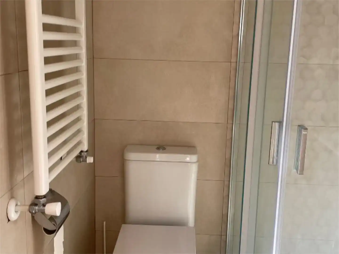 Badezimmer von Wohnung zur Miete in Villaviciosa de Odón