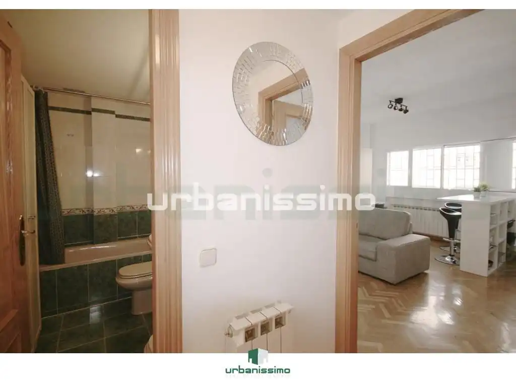 Apartament de lloguer a Esperanza Sánchez Carrascosa, Valdeacederas