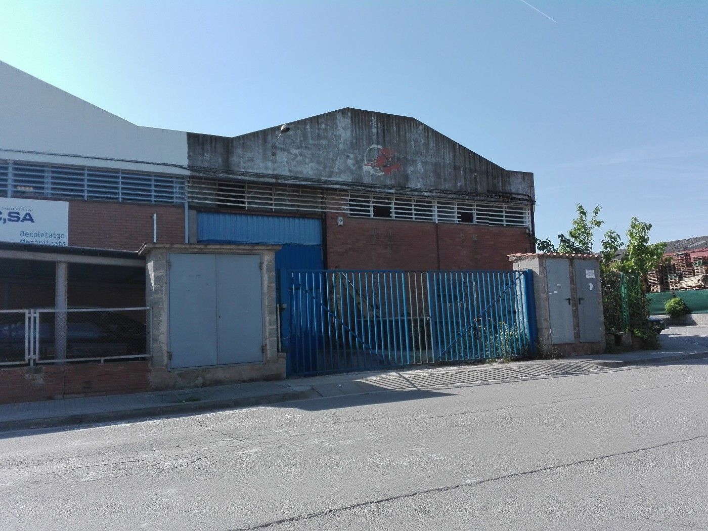 Vista exterior de Nau industrial de lloguer en Sant Andreu de la Barca
