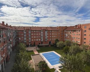 Vista exterior de Pis en venda en Fuenlabrada amb Aire condicionat