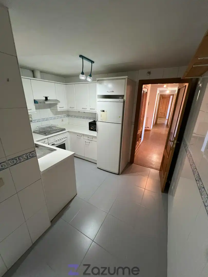 Küche von Wohnung zur Miete in Brunete mit Klimaanlage, Heizung und Parkett