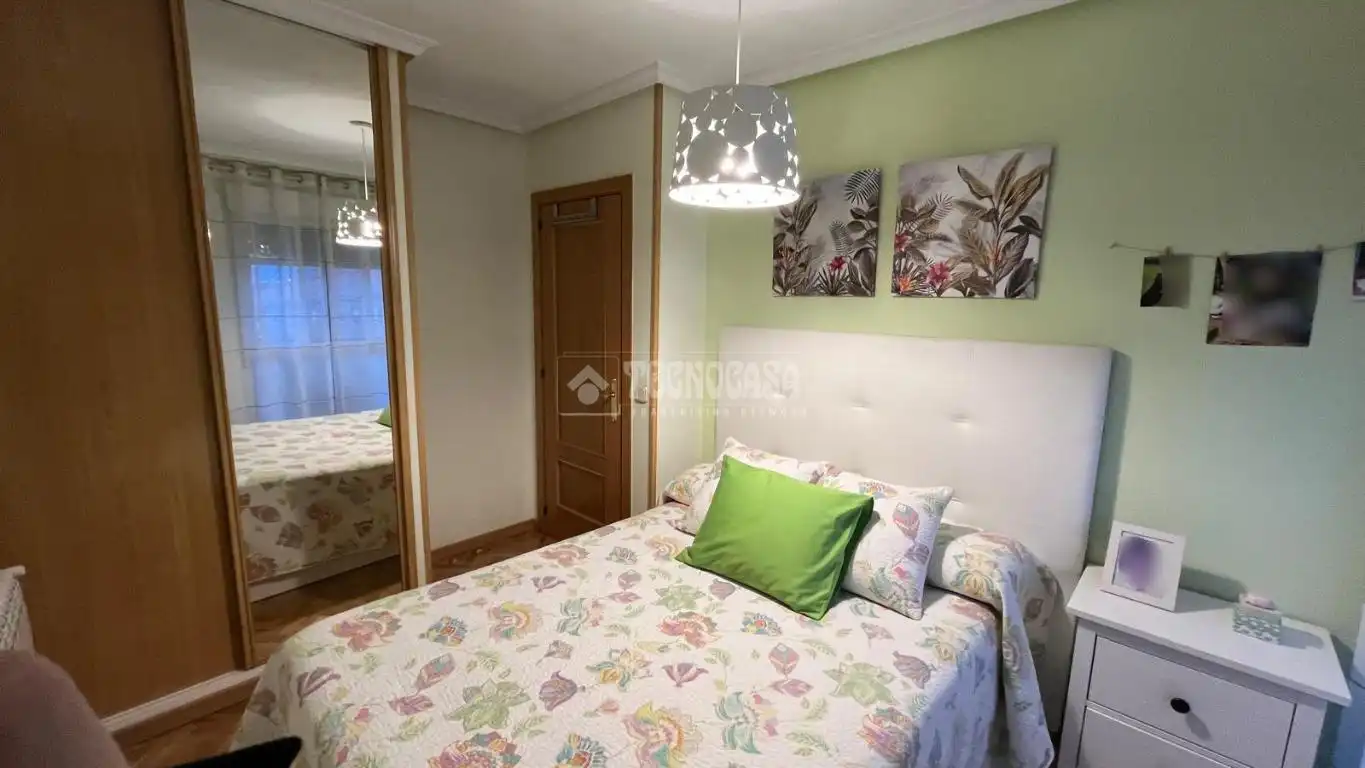 Dormitori de Pis en venda en San Fernando de Henares amb Calefacció i Parquet