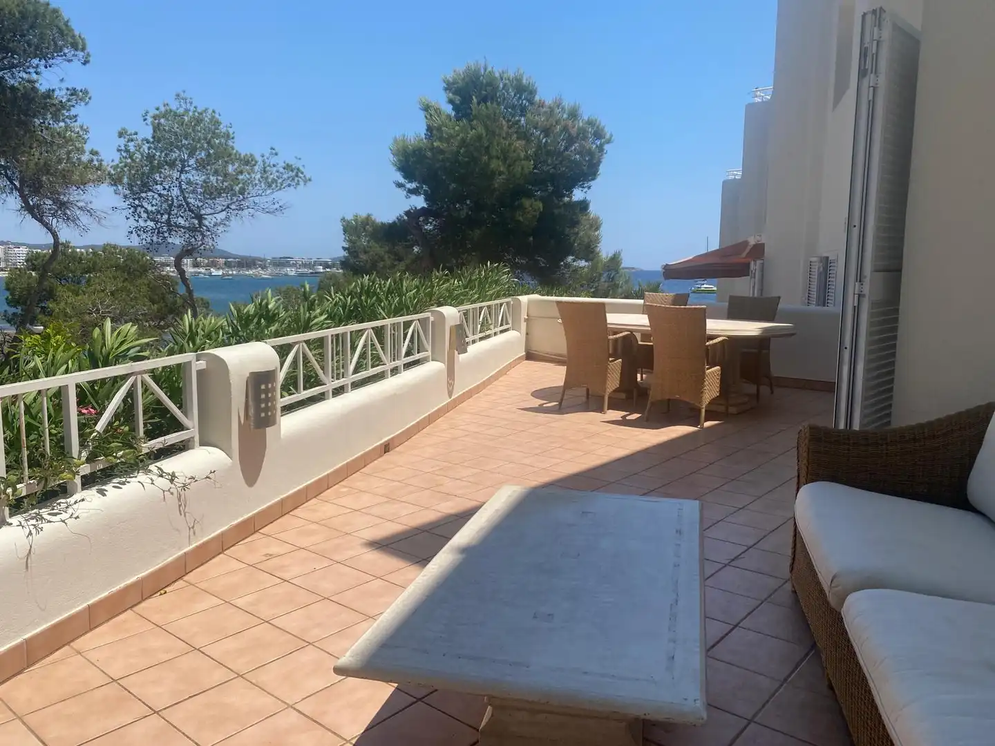 Terraza de Casa adosada en venta en Santa Eulària des Riu con Aire acondicionado, Calefacción y Jardín privado