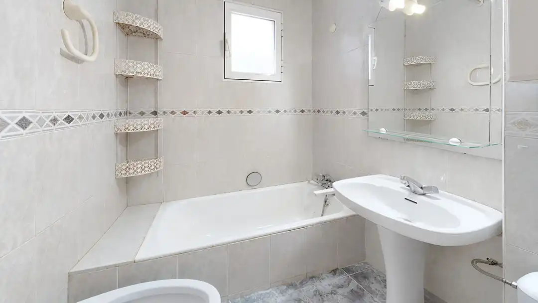Baño de Piso en venta en Mejorada del Campo con Calefacción, Terraza y Trastero