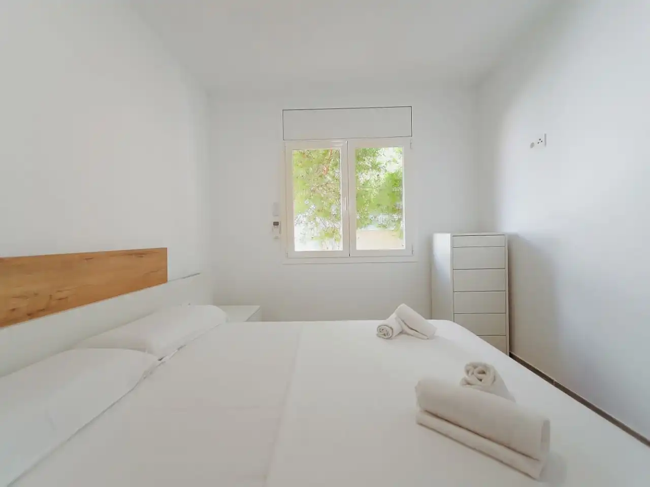 Schlafzimmer von Wohnung zur Miete in Castell d'Aro, Platja d'Aro i s'Agaró mit Klimaanlage und Terrasse