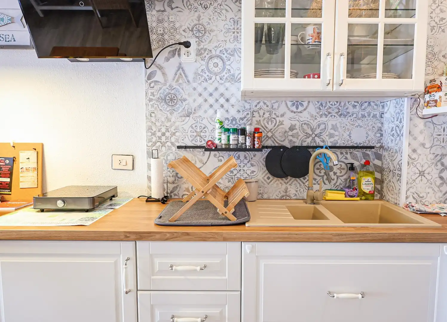 Kitchen of Apartments for rent in Torrevieja  with Air Conditioner, Terrace and Furnished