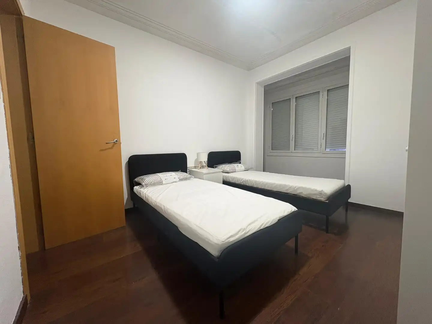 Bedroom of Flat for sale in Manresa  with Parquet flooring, Furnished and Oven