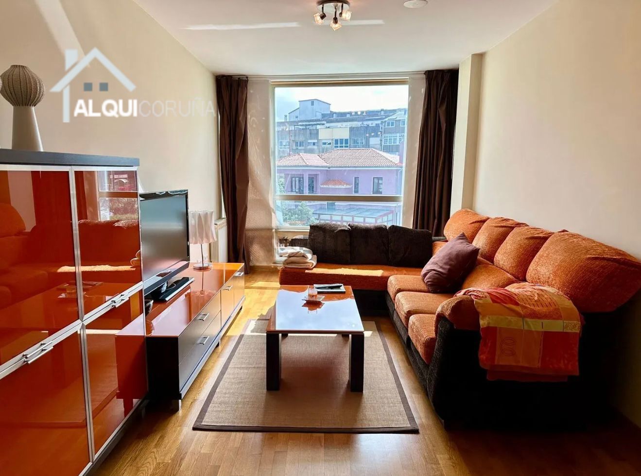 Living room of Flat to rent in Noia  with Heating, Parquet flooring and Furnished