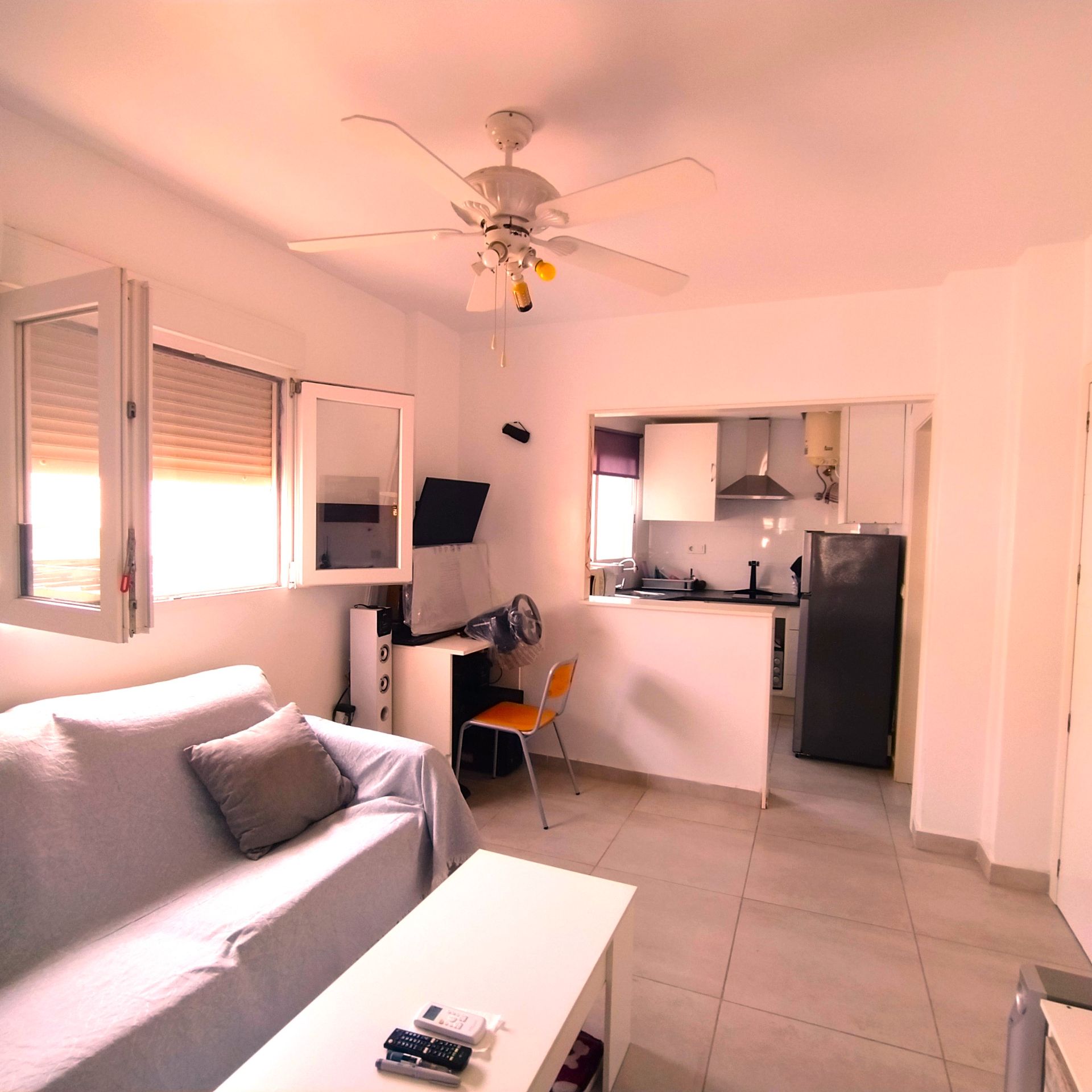 Sala de estar de Apartamento en venta en Torrevieja con Aire acondicionado, Trastero y Amueblado