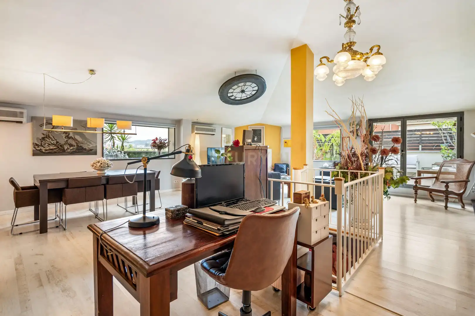 Sala d'estar de Apartament en venda en Sant Joan Despí amb Aire condicionat i Piscina comunitària
