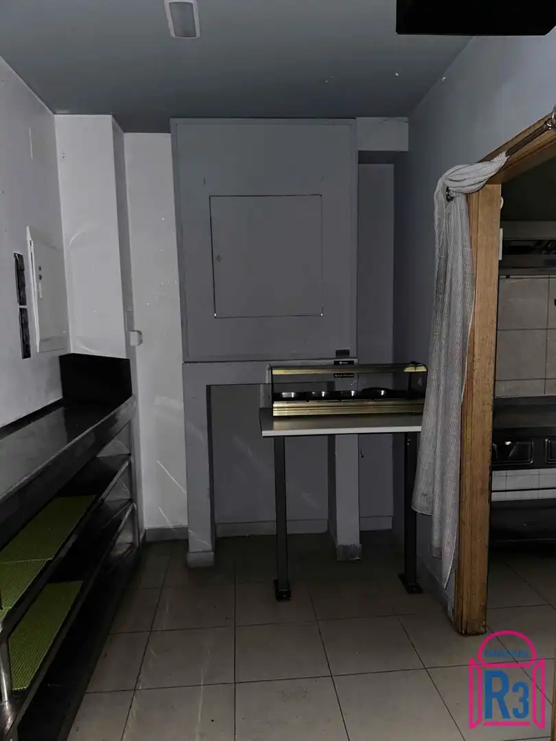 Local comercial en venda a San Juan de Sahagún, imagen 13