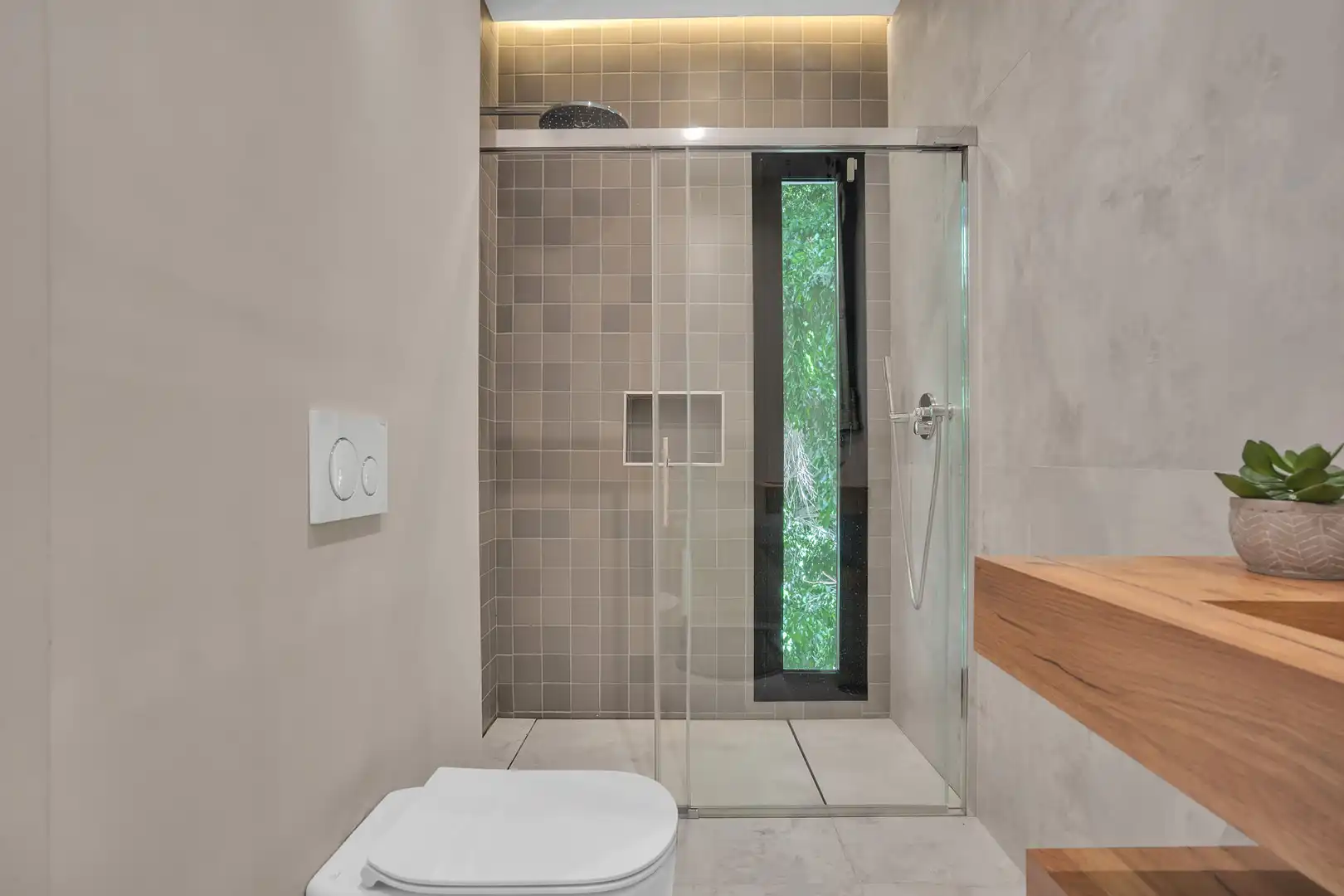 Bany de Casa o xalet de lloguer en Marbella amb Aire condicionat, Jardí privat i Terrassa