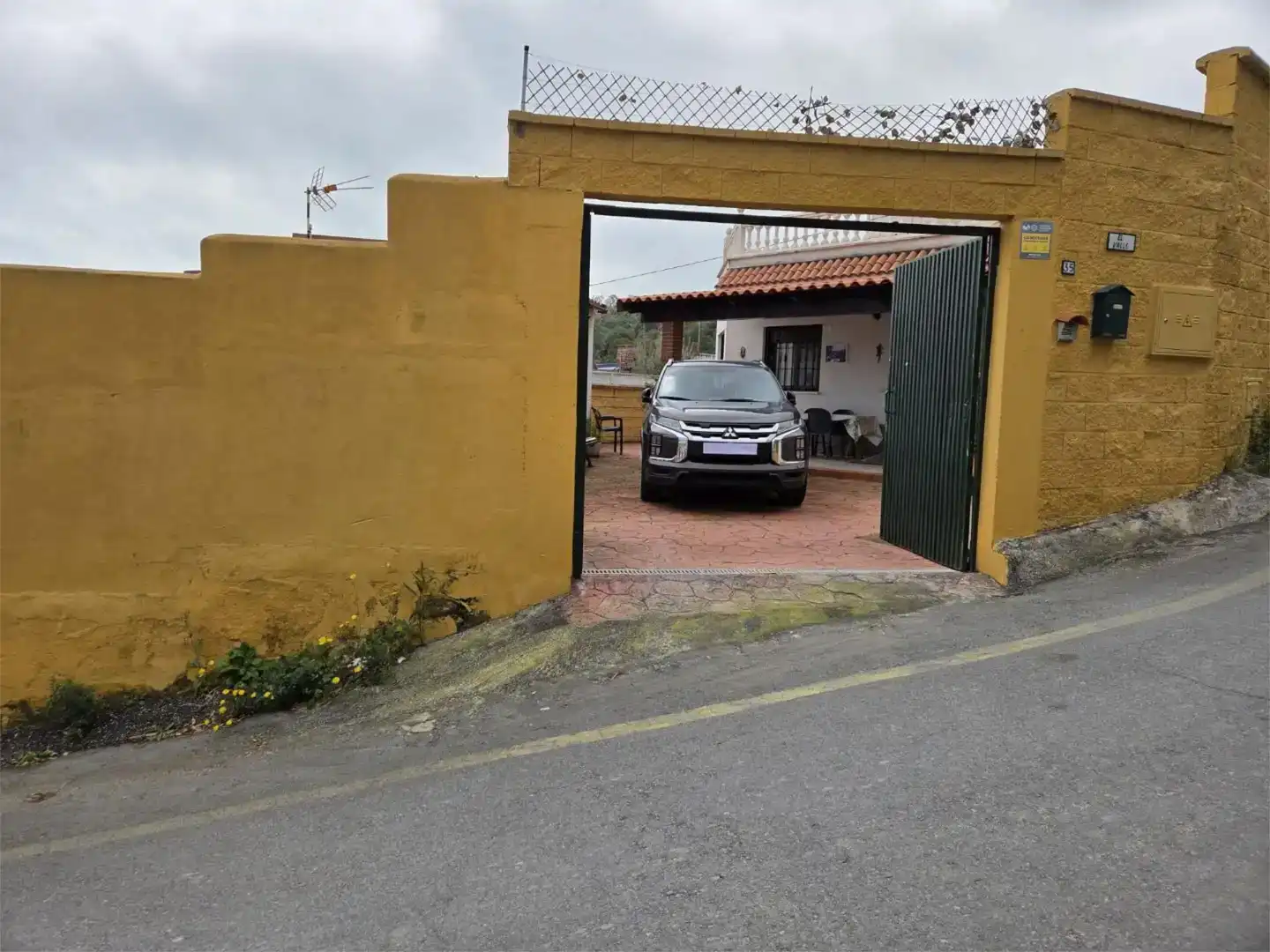 Aparcament de Casa o xalet en venda en  Ceuta Capital