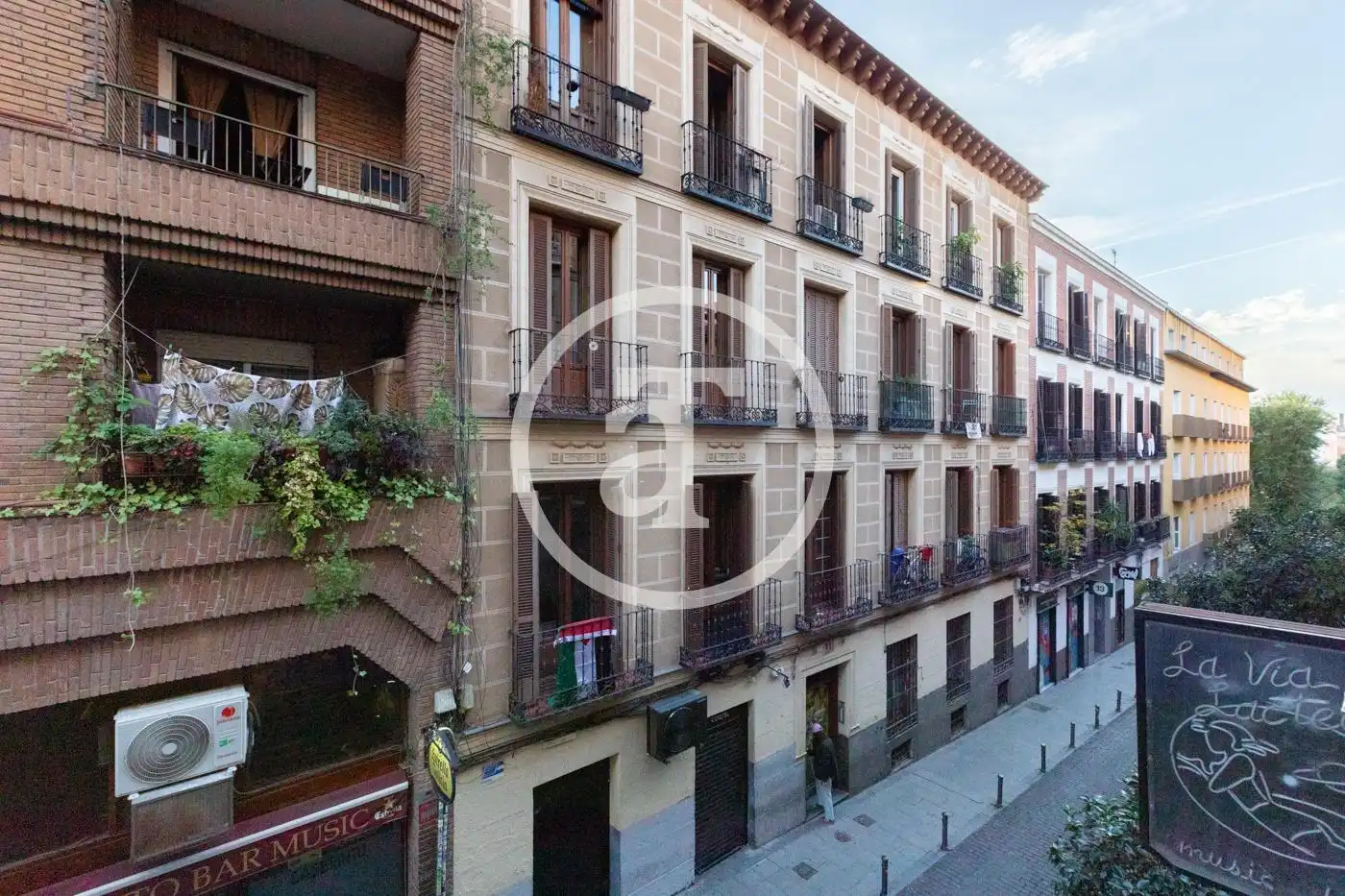 Estudio de alquiler en Calle de Velarde, 18, Universidad - Malasaña