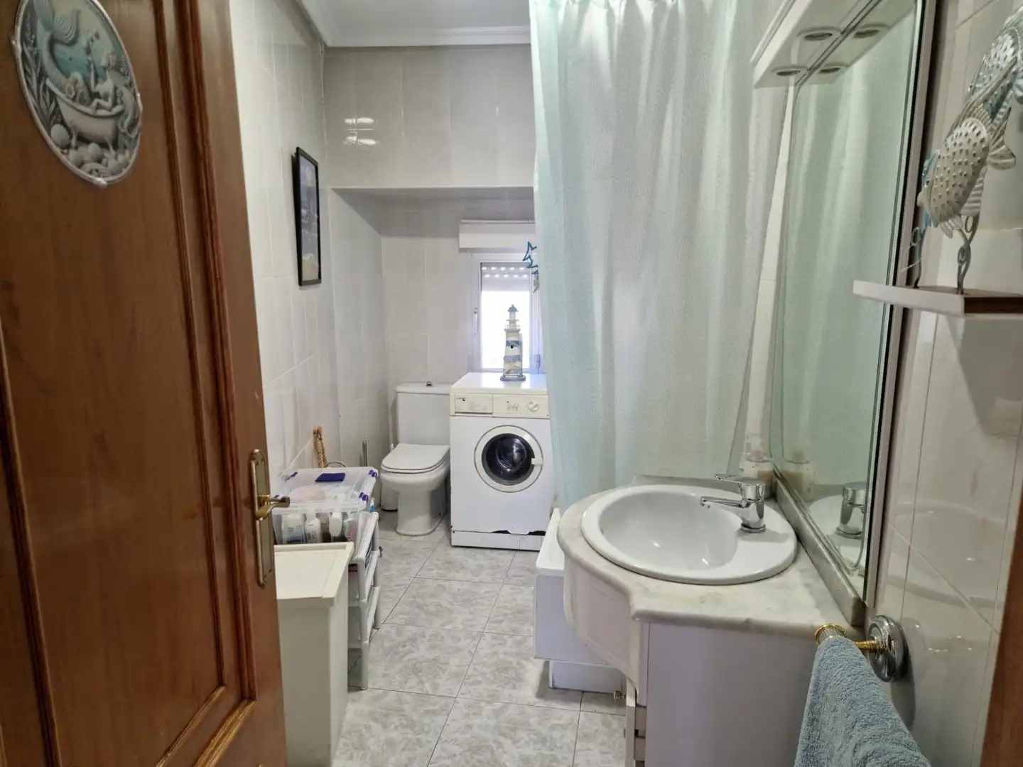 Baño de Casa adosada en venta en Cacabelos con Calefacción y Balcón