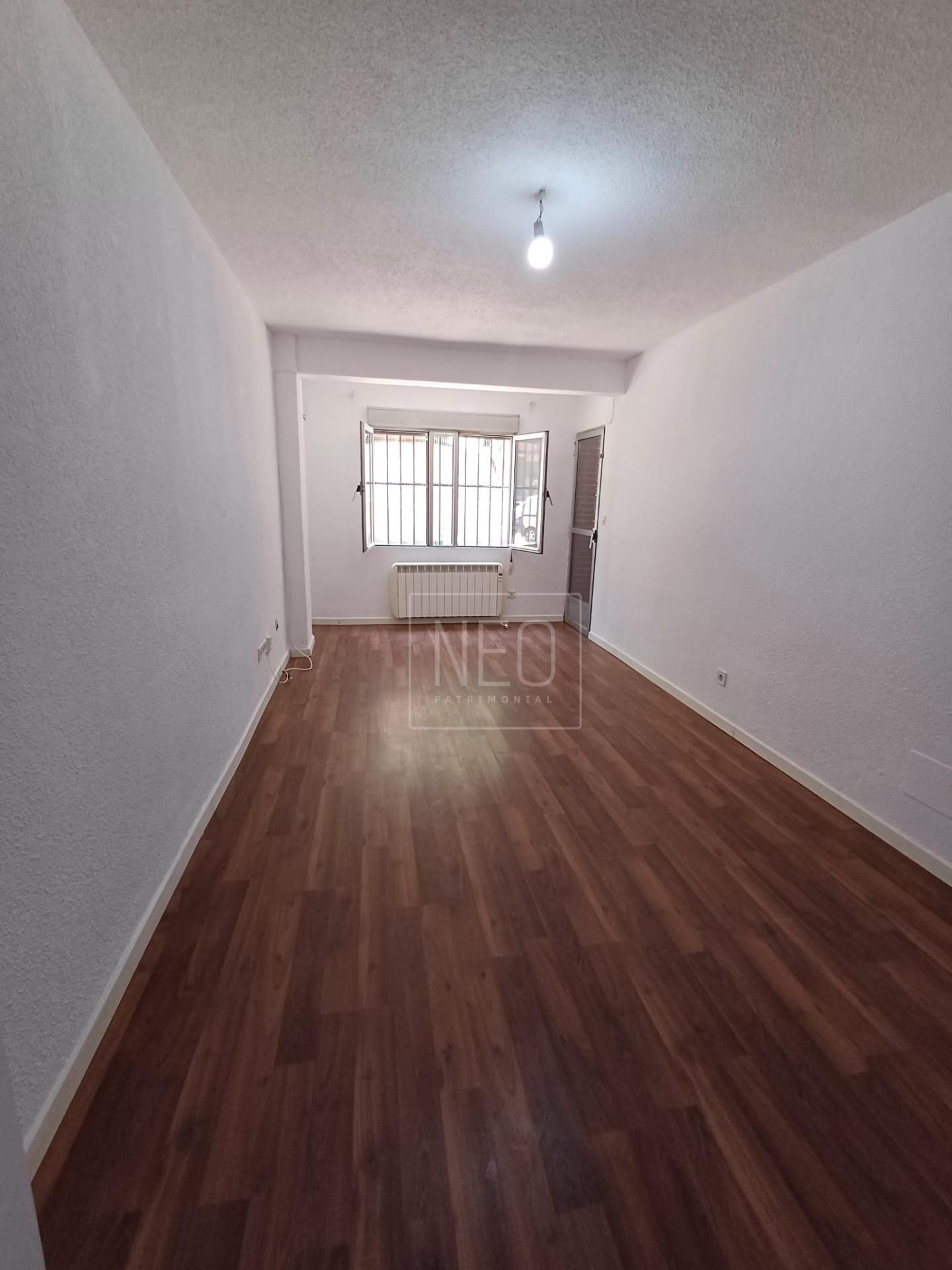 Dormitori de Planta baixa en venda en Alcalá de Henares amb Calefacció i Terrassa